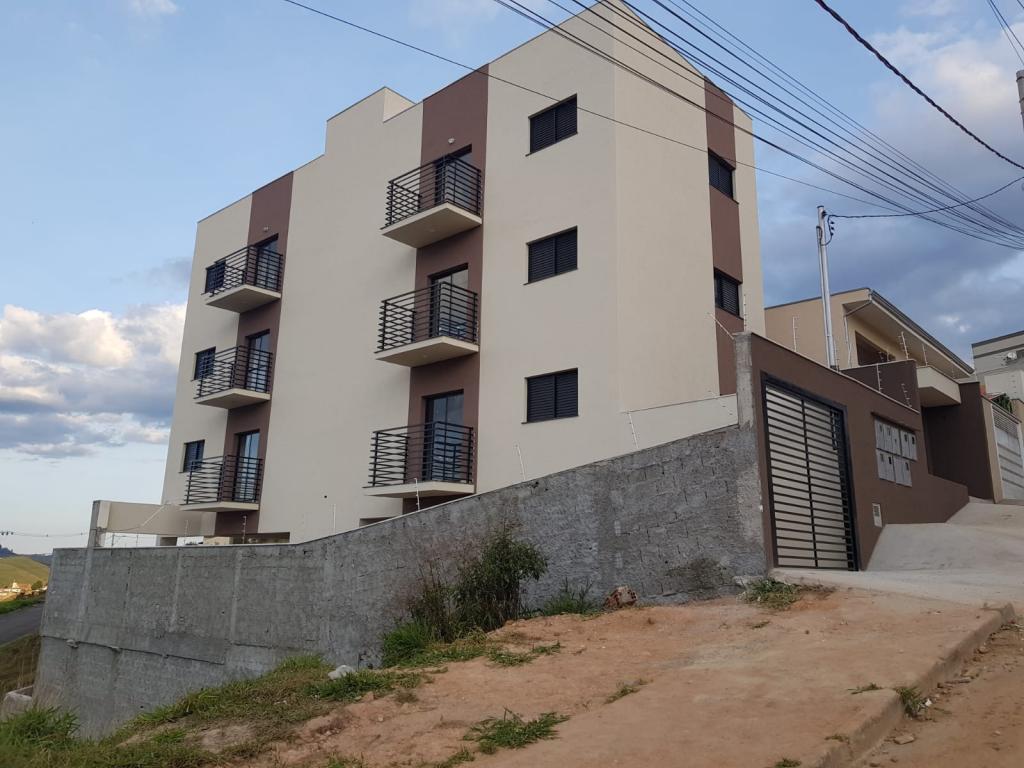 VENDO EXCELENTE APARTAMENTO NO JD MORUMBI[183]