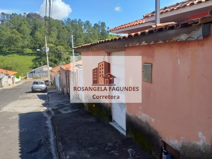 [221]VENDO EXCELENTE CASA EM BANDEIRA DO SUL