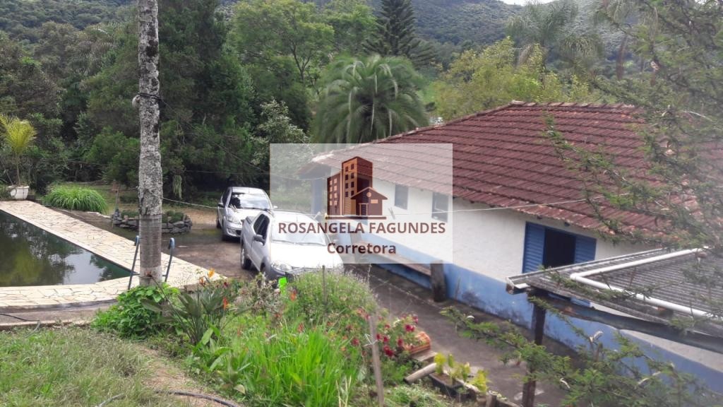 [246]VENDO EXCELENTE SITIO PROXIMO A LARANJEIRAS