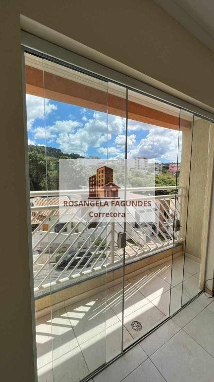 [265]VENDO EXCELENTE APARTAMENTO NO JARDIM COUNTRY CLUB