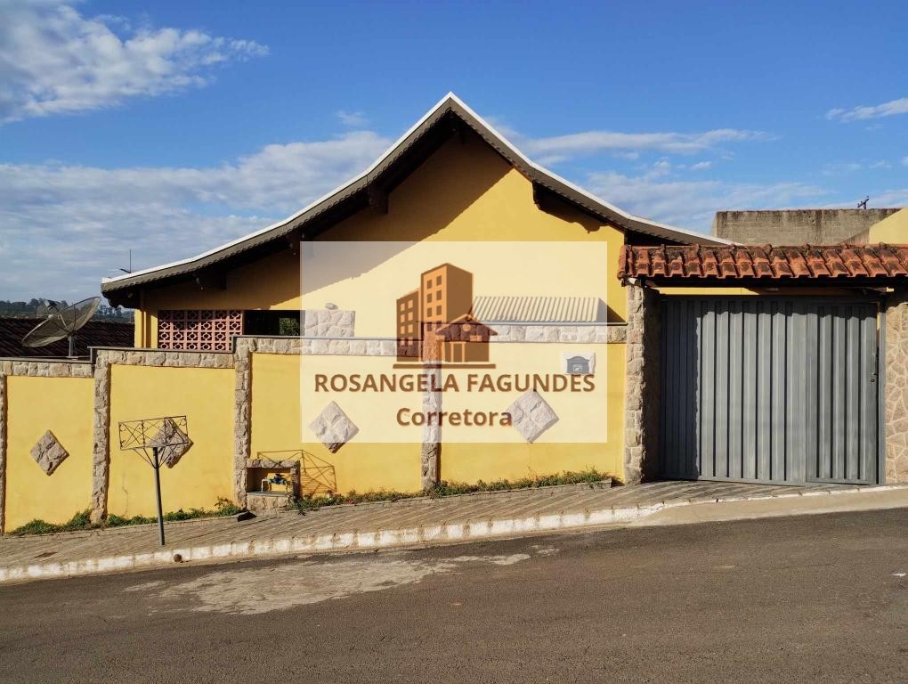 [282]VENDO EXCELENTE CASA EM BOTELHOS/MG