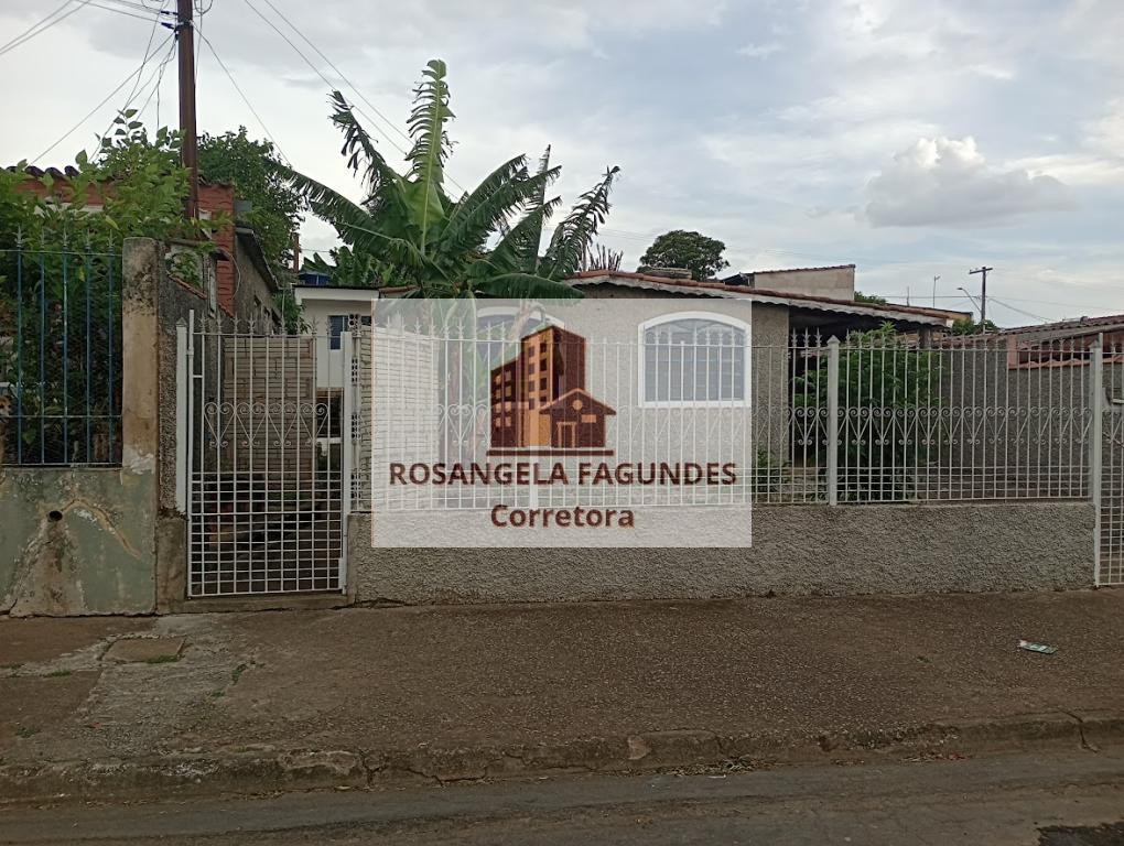 [343]VENDO CASA PARA RENDA COM EXCELENTE LOCALIZAÇÃO NA COHAB