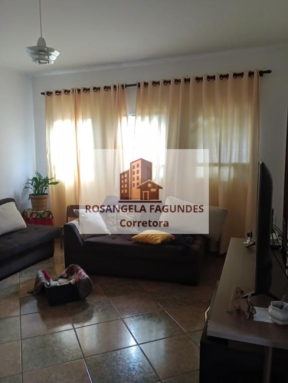 [365]VENDO EXCELENTE CASA NO JARDIM KENNEDY 1