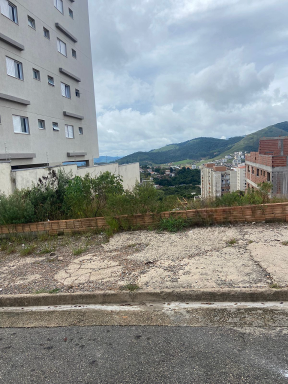 VENDO EXCELENTE TERRENO NO BAIRRO VEREDAS [481]