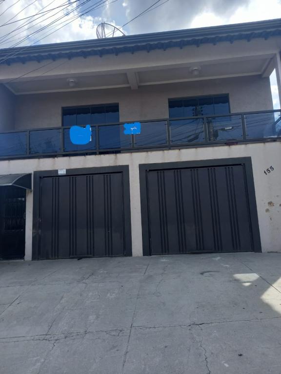 VENDO EXCELENTE CASA NO JD FORMOSA[562]