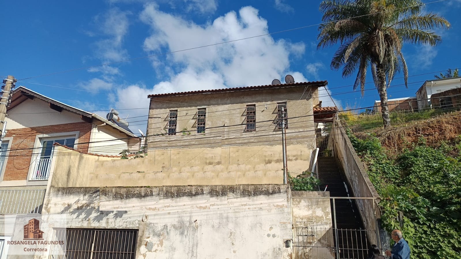 VENDO/TROCO CASA NO BAIRRO SANTA ANGELA