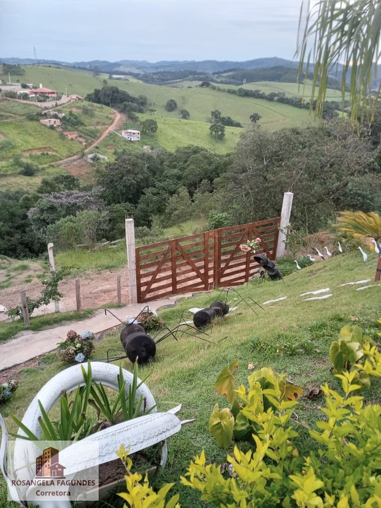 VENDO LINDA CHÁCARA COM INTERNET GRÁTIS EM CALDAS-MG