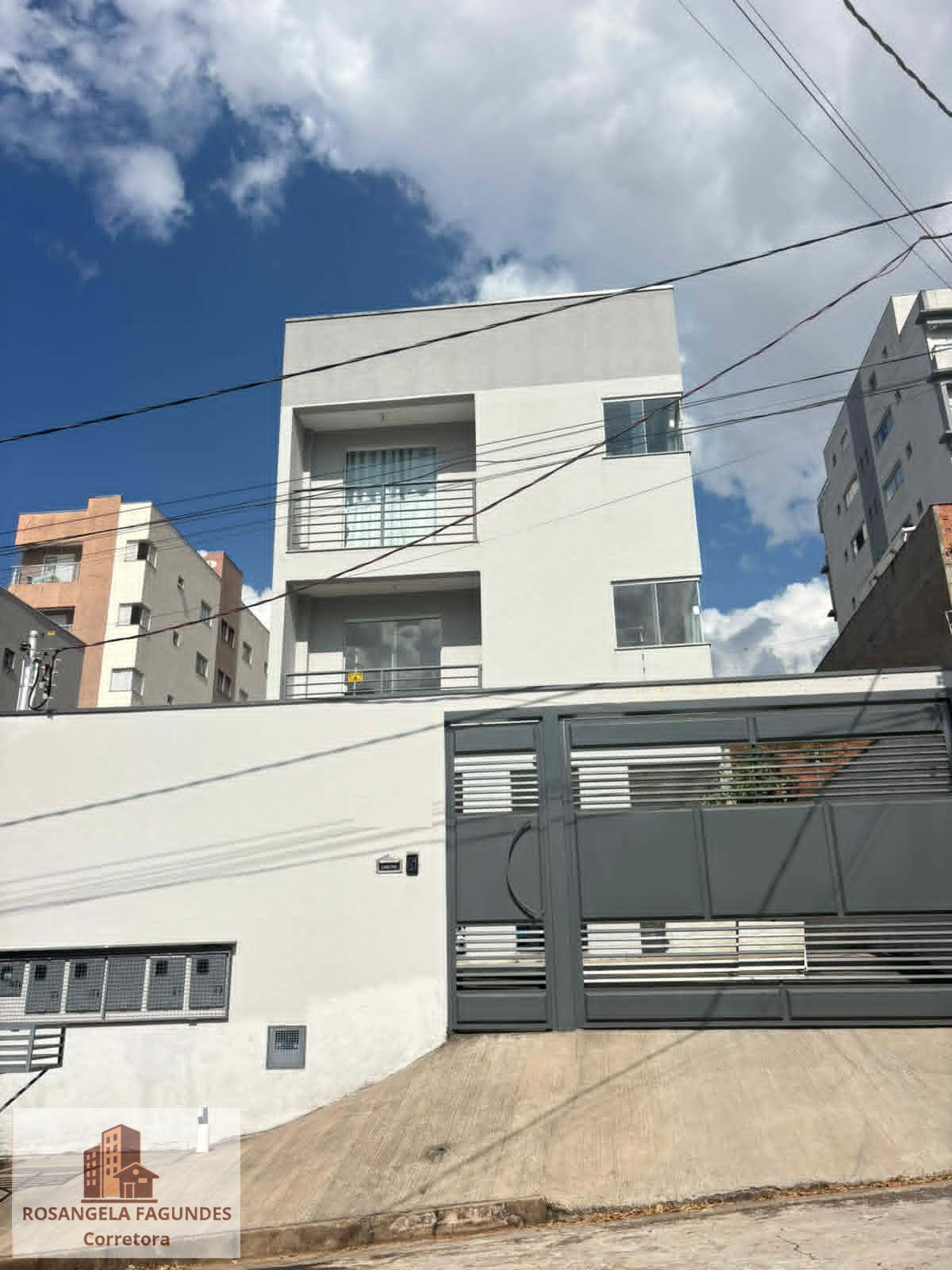 VENDO EXCELENTE APARTAMENTO-JD.CONTRY CLUB