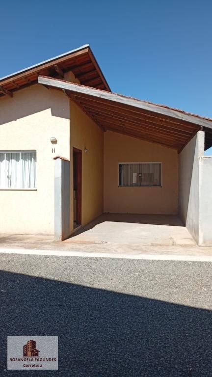 ALUGO CASA EM CONDOMINIO FECHADO NO JD KENNEDY II
